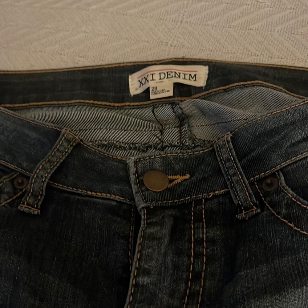XXI Denim women’s dark wash denim jeans size 28. Slim fit. Gently used.